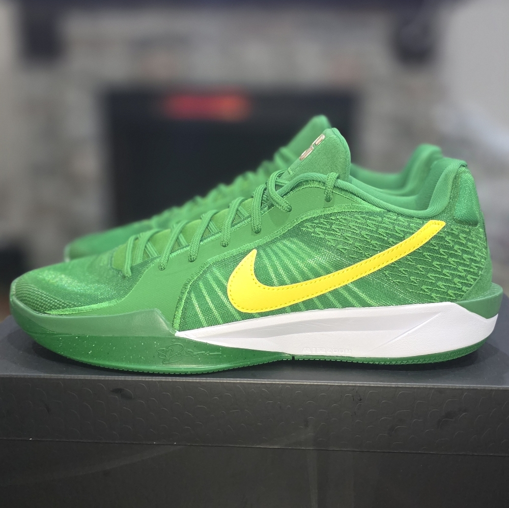 Nike Sabrina 2 Oregon Wmns